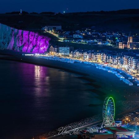 La Verriere. Les Locations Isahora C'Est Aussi Plusieurs Appart' De Standing A 2 Pas Du Chateau D'Eu, Des Falaises Du Treport, De Mers Les Bains Et Aux Portes De La Baie De Somme Э (Приморская Сена) Экстерьер фото