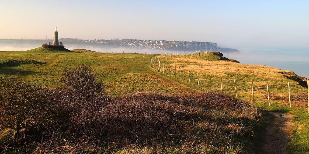 La Verriere. Les Locations Isahora C'Est Aussi Plusieurs Appart' De Standing A 2 Pas Du Chateau D'Eu, Des Falaises Du Treport, De Mers Les Bains Et Aux Portes De La Baie De Somme Э (Приморская Сена) Экстерьер фото